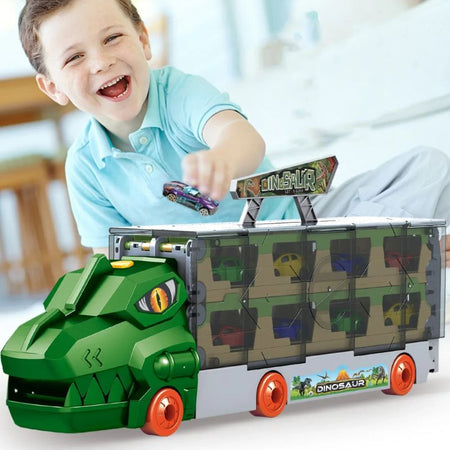 Enfant jouant avec un camion dinosaure transporteur et son circuit sur une surface blanche – Camion Dinosaure Transformable