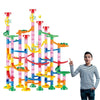 Grande structure de circuit à billes Billitrack avec plusieurs niveaux et parcours complexes