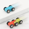 Voitures en bois robustes et colorées faciles à manipuler pour les petites mains dès 2 ans