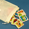 Cartes du jeu AnimalLogic rangées dans un sac de transport pour activité éducative facile à emporter